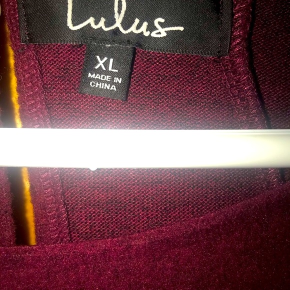 Lulus burgundy strechy fuzzy wrap Dress NWT - Picture 4 of 6